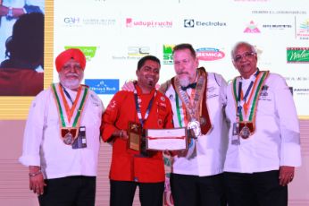 Best Celebrity Chef in Kolhapur, Chef Dev Kasalkar