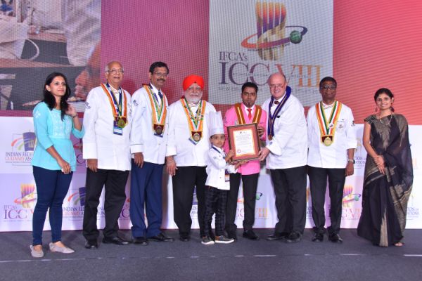Top Celebrity Chef in Kolhapur, Chef Dev Kasalkar