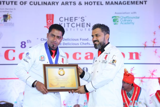 Top Celebrity Chef in Kolhapur, Chef Dev Kasalkar