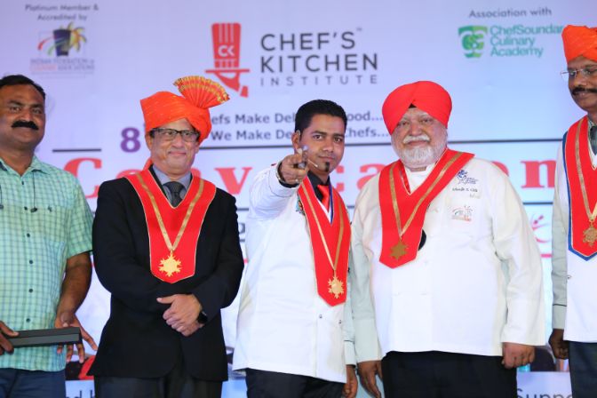 Best Celebrity Chef in Kolhapur, Chef Dev Kasalkar