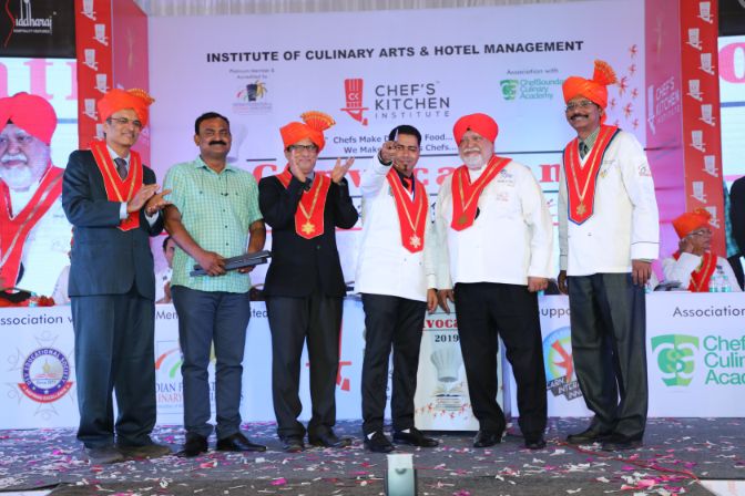 Best Celebrity Chef in Kolhapur, Chef Dev Kasalkar